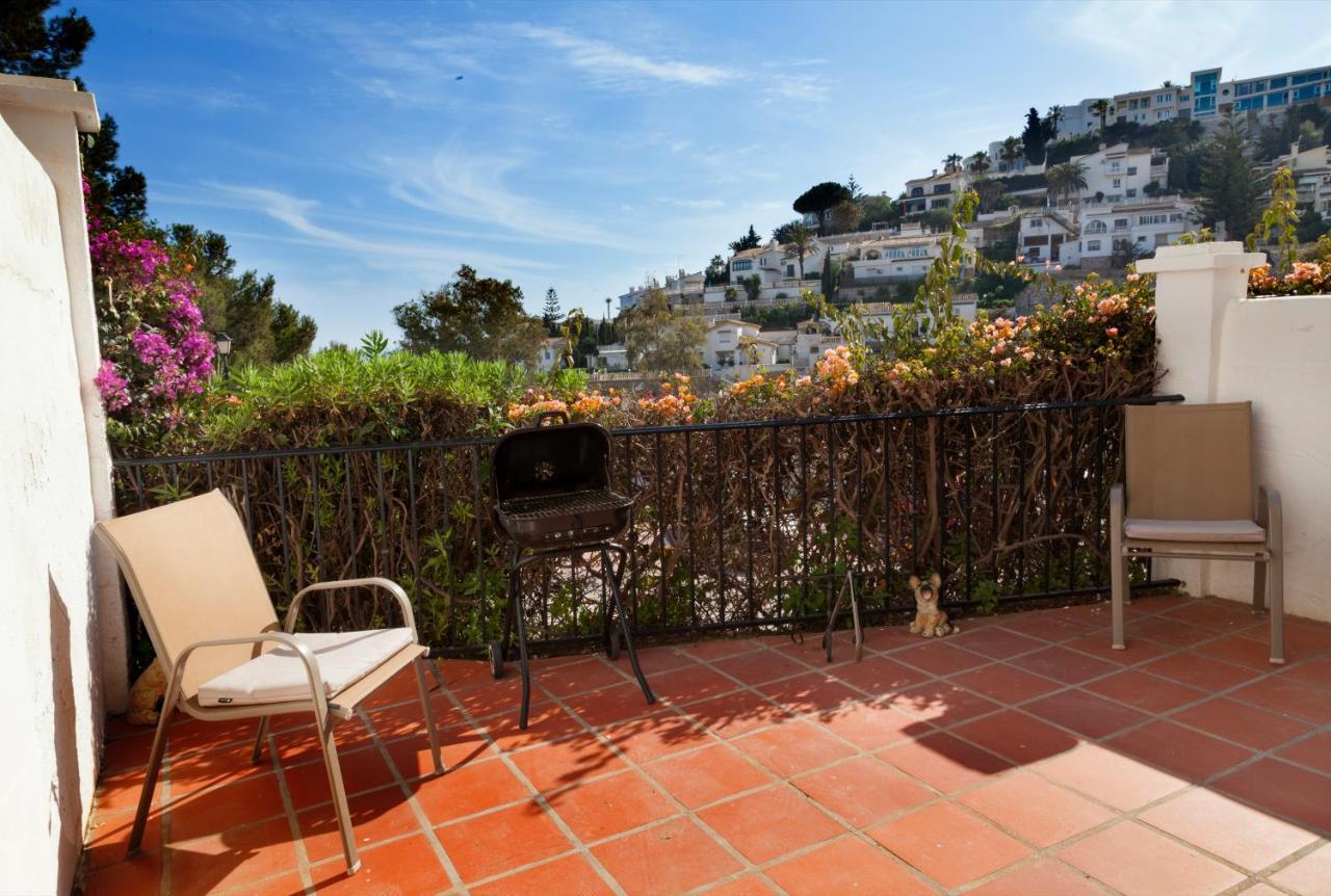 Agradable Adosado Con Piscina La Hidalga Villa Benalmadena Ngoại thất bức ảnh