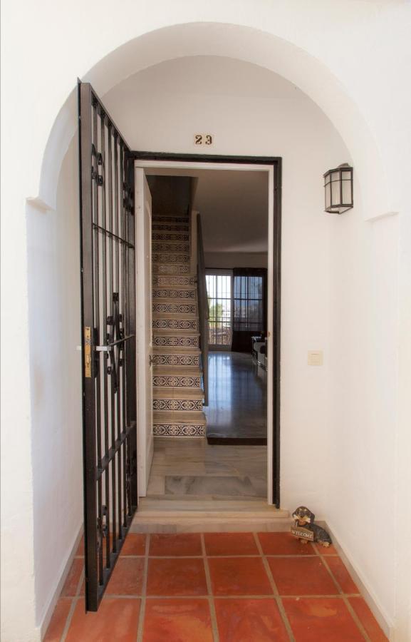 Agradable Adosado Con Piscina La Hidalga Villa Benalmadena Ngoại thất bức ảnh