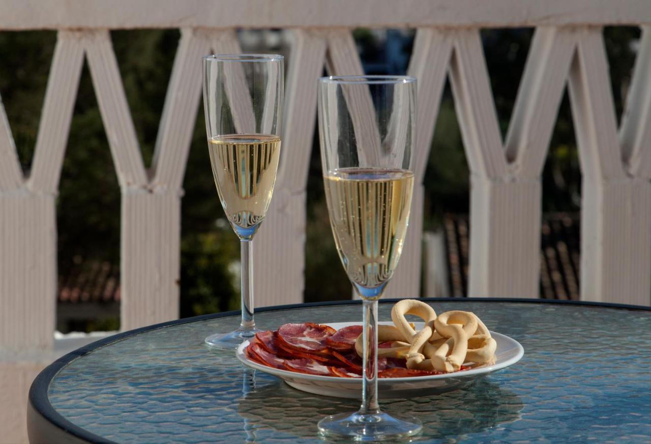 Agradable Adosado Con Piscina La Hidalga Villa Benalmadena Ngoại thất bức ảnh